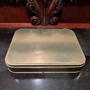 PM011026 Gold Metal Tin Storage Box